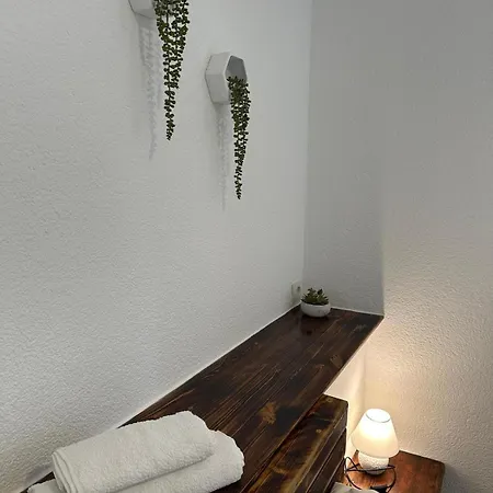 哈赛波特天堂酒店 *