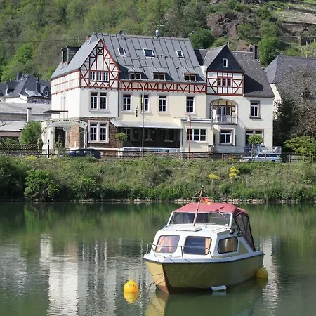 Hotel Hatzenporter Paradies *