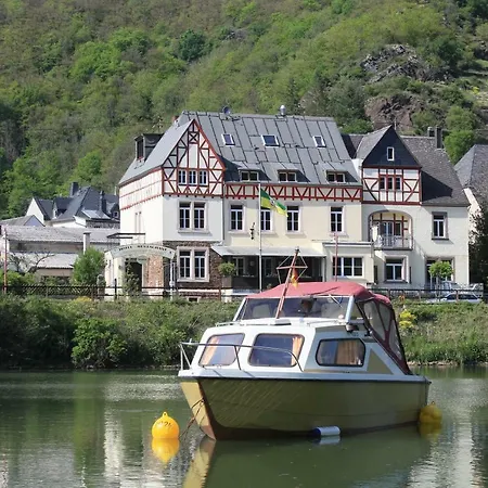 Hotel Hatzenporter Paradies *