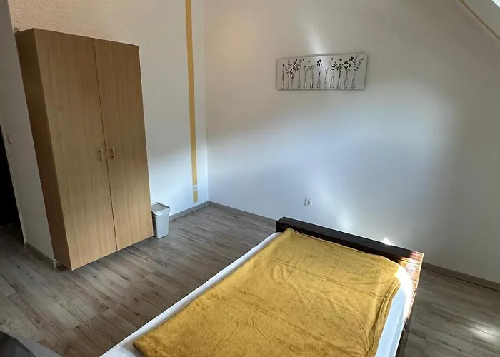 哈赛波特天堂酒店 Hatzenport