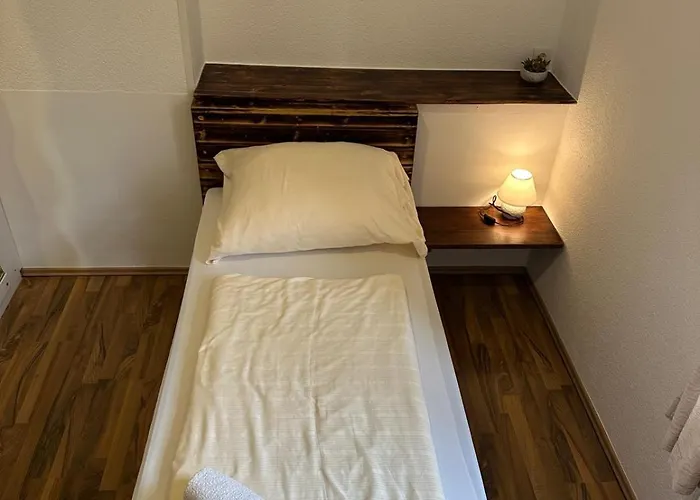 哈赛波特天堂酒店 *