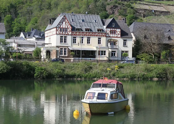 Hotel Hatzenporter Paradies *